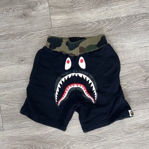 BAPE KIDS BY A BATHING APE